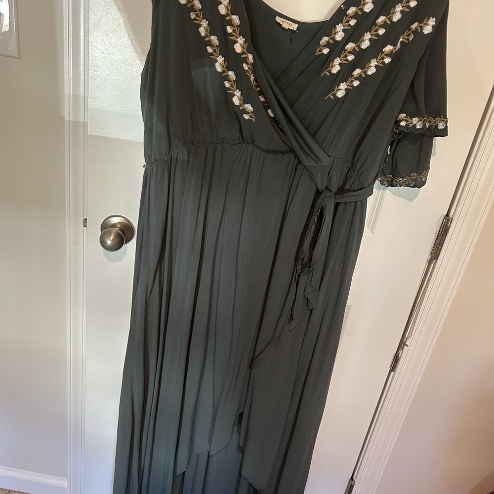 JODIFL Dark Green Floral Maxi Dress